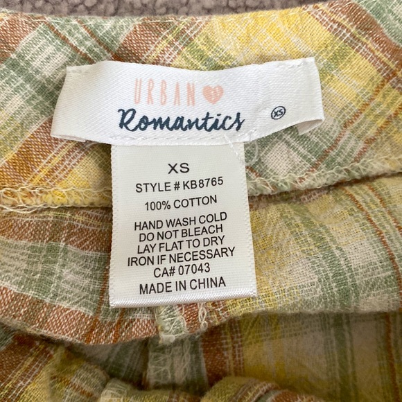 2 Piece matching set Shorts and crop top - Picture 8 of 8